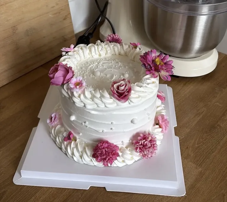 Floral layer cake