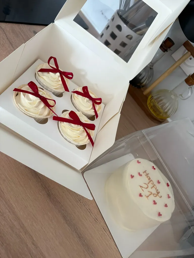 Box Bento + CupCakes